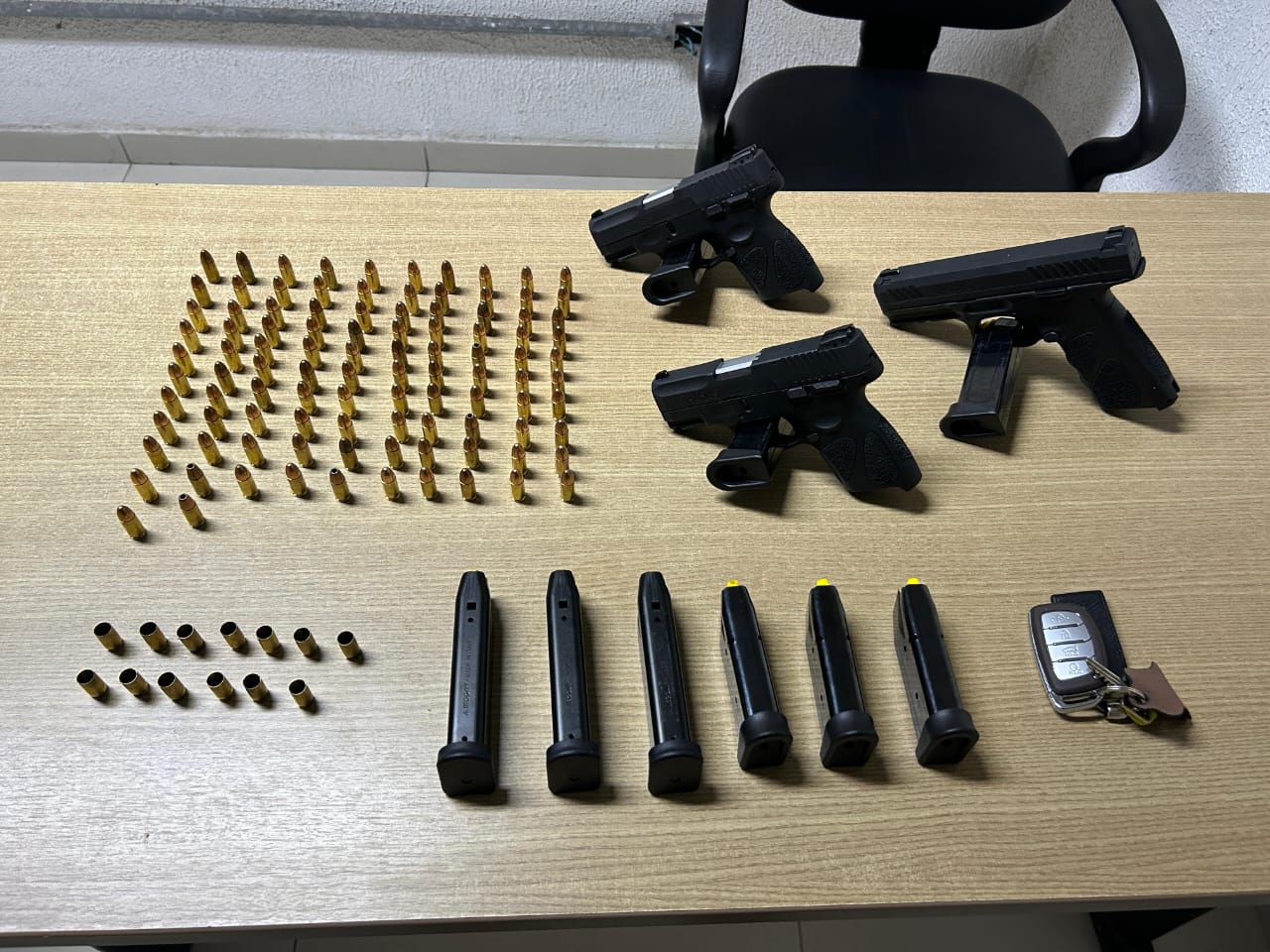 ataque-a-tiros-em-bar-deixa-mulher-ferida-no-jose-americo;-suspeito-foi-preso