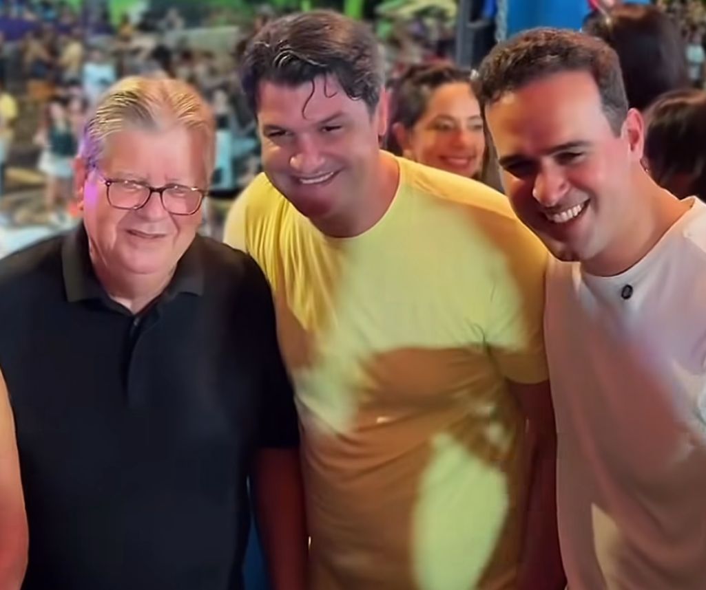 bastidores:-a-‘piscada’-de-lucas-ribeiro-para-leo-bezerra