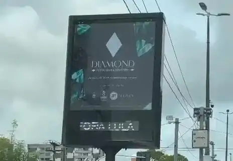 pt-aciona-justica-para-retirar-frases-contra-lula-de-relogio-na-epitacio