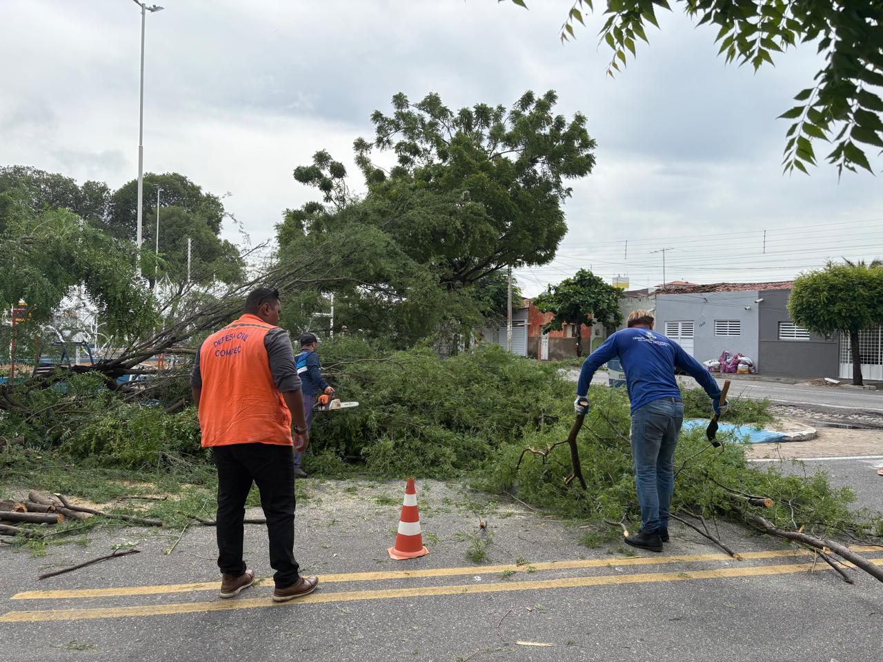 defesa-civil-de-patos-e-secretarias-mobilizam-equipes-apos-fortes-chuvas
