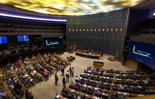 deputados-federais-podem-votar-pec-da-seguranca-publica-nesta-quarta-(4)