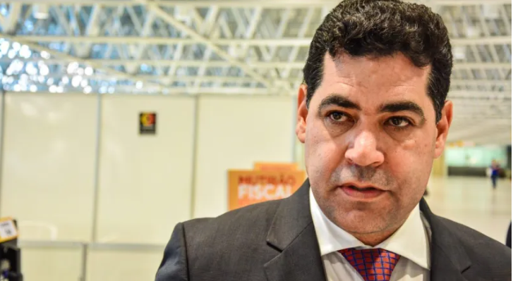 tj-suspende-demissao-de-gilberto-carneiro-do-mp;-quintans-recorre