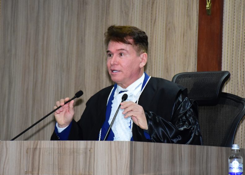 opiniao:-marcio-murilo-e-um-tre-‘esperto’-contra-‘espertezas’