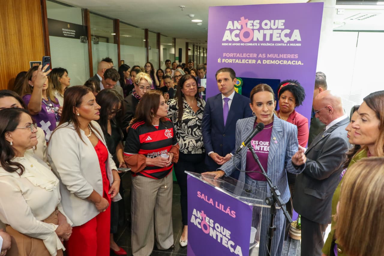 camara-dos-deputados-inaugura-sala-lilas-do-programa-antes-que-aconteca