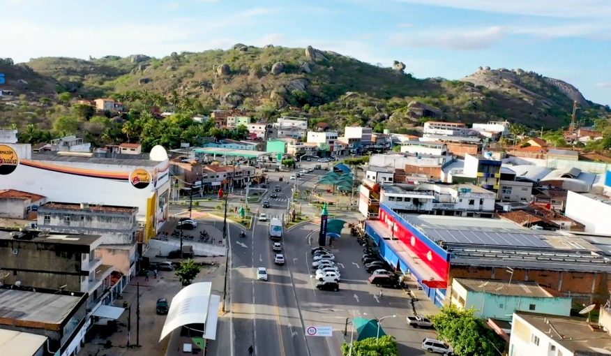 governador-sanciona-lei-que-reconhece-queimadas-como-a-“cidade-das-pedras”