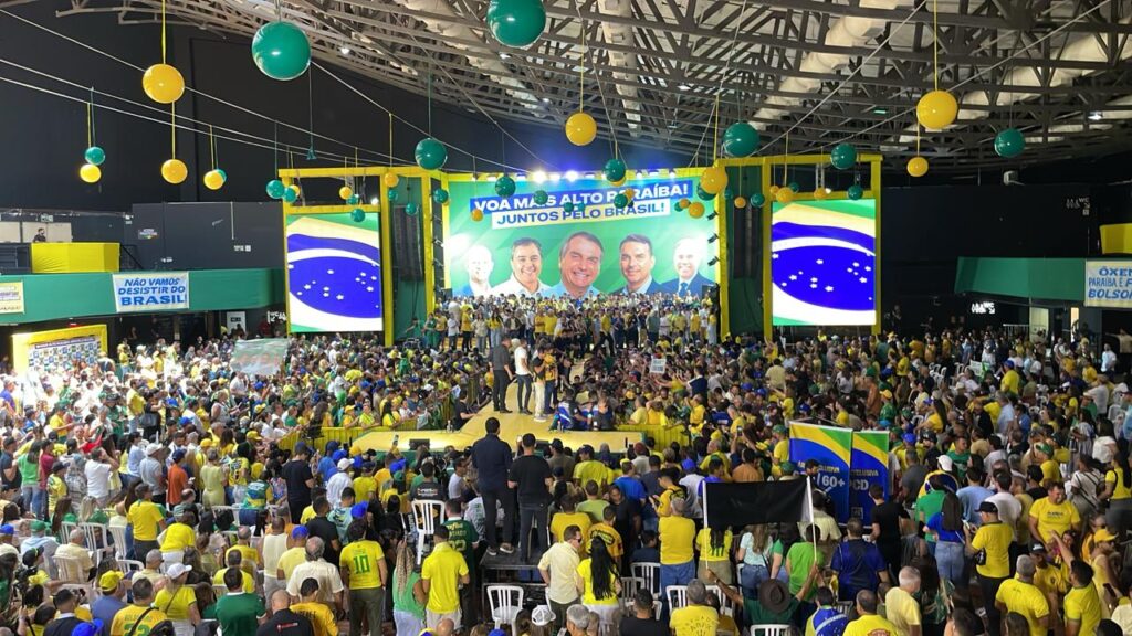 em-ato-de-filiacao-ao-pl,-efraim-filho-chora-ao-pedir-apoio-dos-bolsonaristas