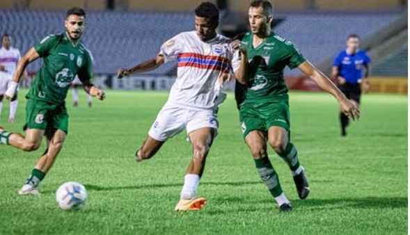 copa-do-nordeste:-fora-de-casa,-sousa-perde-por-1-x-0-para-piaui