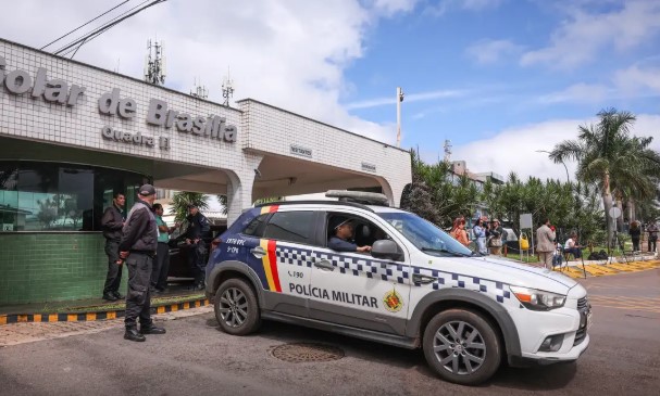 alexandre-de-moraes-nega-livre-acesso-de-filhos-de-bolsonaro-a-prisao-domiciliar