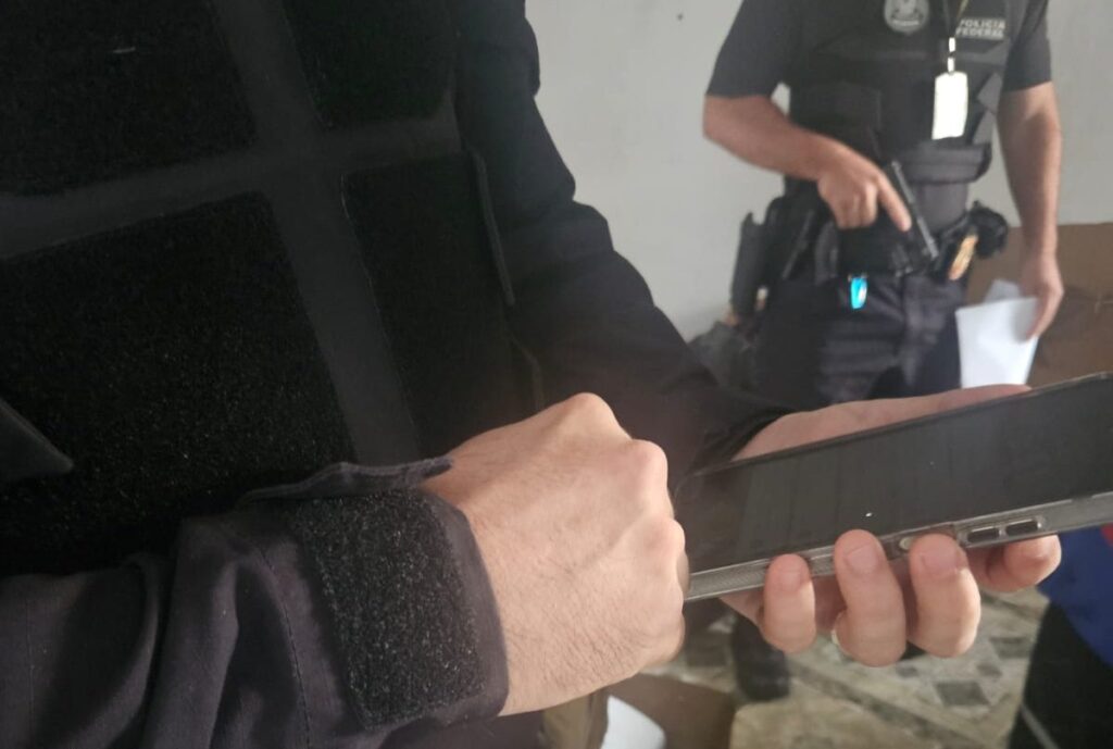 pf-mira-suspeitos-por-guardar-imagens-de-abuso-de-criancas;-homem-foi-preso