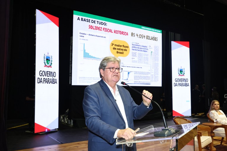 em-ultima-agenda,-joao-destaca-crescimento-do-pib-e-aumentos-salariais